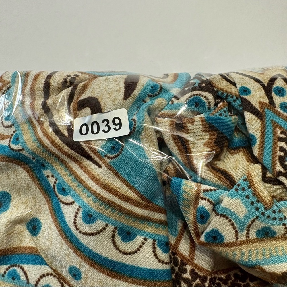 Maurices Y2K Paisley Long Sleeve Scoop Neck Boho Top Size Medium - Picture 6 of 6
